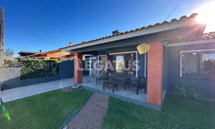 Casa com 3 quartos à venda na Rua Das Sardinhas, 226, Jardim Beira Mar, Capão da Canoa por R$ 890.000