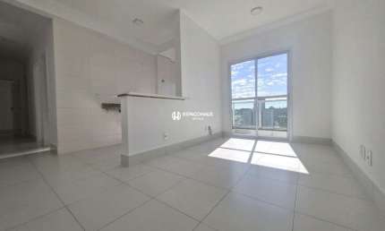 Apartamento com 3 quartos para alugar na Rua Pedro Virillo, Jardim Santiago, Indaiatuba por R$ 2.500