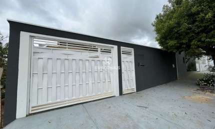 Casa com 3 quartos para alugar na Benedicto Amgarten, Jardim Bela Vista, Indaiatuba por R$ 4.500