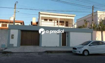 Excelente duplex com 228m² construída, (12x25) sendo 3 suítes com varandas, suíte máster com closet