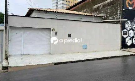 Casa comercial à venda na Rua Diamantina, 45, Jóquei Clube, Fortaleza