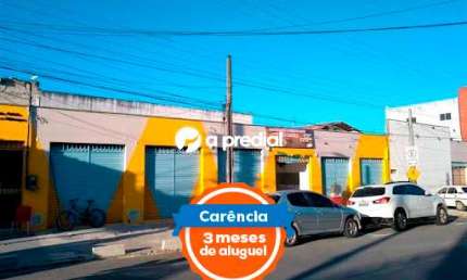 Loja com lavabo, quase esquina com Avenida Professor Gomes de Matos.