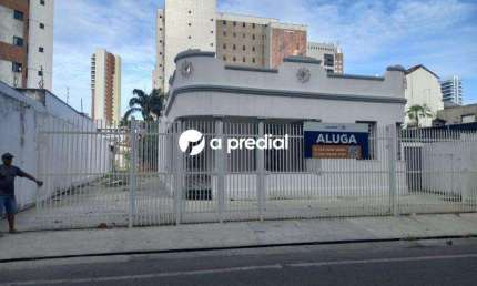 Imóvel com excelente localização, meia quadra da Av. Santos Dumont, vizinho ao Cartório.