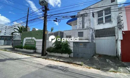 Espaçosa Casa Comercial para alugar em São João do Tauape - Fortaleza/CE