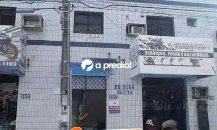 Sala com lavabo, quase esquina com avenida tristao goncalves.