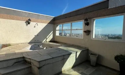 Cobertura completa com jacuzzi, sauna, suíte e móveis planejados!