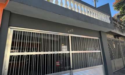 *Venda* Casa térrea com 276m2 e 3 dormitórios com churrasqueira em Diadema!