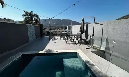 Casa com 3 quartos à venda na Avenida Engenheiro Paulo Izzo, 21111, Jardim Maristela, Atibaia