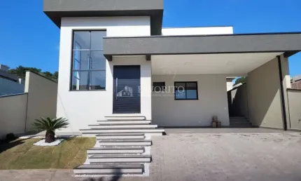 Casa Térrea em Condomínio com 3 suítes em Atibaia, SP