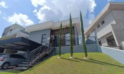 Casa  Térrea no condomínio Terras de Atibaia I em Atibaia/SP