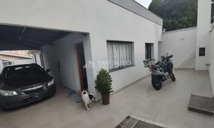 Casa Térrea com Piscina à venda no Atibaia Jardim em Atibaia/SP