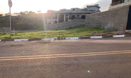Terreno à venda na Rua dos Cedros, 1111, Jardim dos Pinheiros, Atibaia