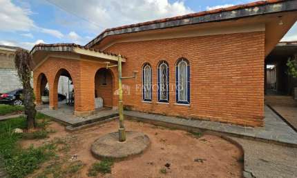 Casa com 3 quartos à venda na Rua Emanuel, 1111, Jardim Brogotá, Atibaia