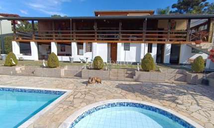 Casa Térrea com Piscina à venda no Jardim Paulista em Atibaia/SP