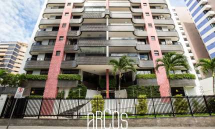 Apartamento no Jardins, Condomínio Helder Câmara, 4 quartos, 190m²