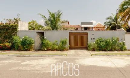 Casa com 5 quartos à venda na Rua Odilon Gonçalves da Silveira, 99, Zona de Expansão (Aruana), Aracaju