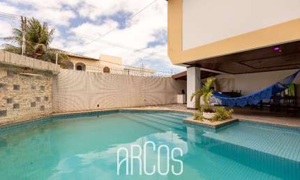 Casa com 6 quartos à venda na Rua Jornalista Paulo Costa, 355, Atalaia, Aracaju