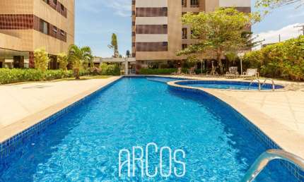 Apartamento no Condomínio Luzes do Farol, Farolândia. Andar Alto.