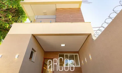 Casa na Coroa do Meio, duplex com 2 suítes e área gourmet