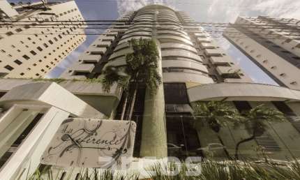 Maison La Reference, apartamento no Jardins com 160m², 4/4 sendo 3 suítes