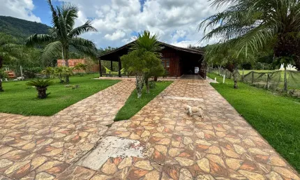 Chácara / sítio com 3 quartos à venda na Praça dos Andradas, Zona Rural, Jacutinga