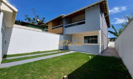 Excelente casa duplex meio lote com quintal, área gourmet, 4 quartos, à venda, 130 m² - Extensão Novo Rio das Ostras/Centro - Rio das Ostras/RJ