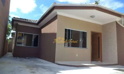 Excelente casa linear meio lote, com 3 quartos à venda, 90 m² - Extensão Novo Rio das Ostras/Centro - Rio das Ostras/RJ.