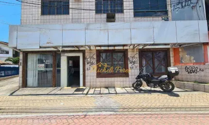 Loja composta por 240m² com excelente localização em frente a rodovia, próximo ao Centro de Rio Das Ostras/RJ.