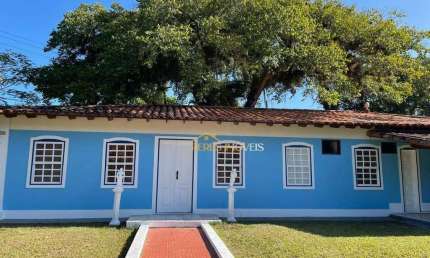 Excelente casa comercial com 280 metros quadrados localizada no Centro de Rio Das Ostras/RJ.
