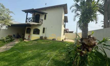 Casa com 3 dormitórios para alugar por R$ 2.879,17/ano - Residencial Rio Das Ostras - Rio das Ostras/RJ