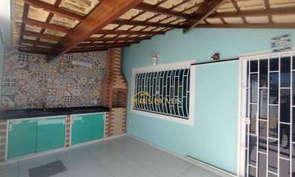 Linda casa Linear, com mais de 80m2, independente no bairro tranquilo, seguro. Residencial / Rio das Ostras.
