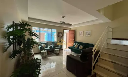 Casa triplex com 03 suítes, jardim bela vista/ Rio da Ostras. RJ.