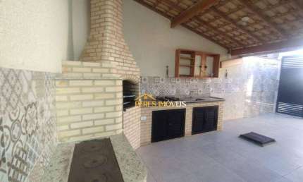 Linda casa toda planejada, com área gourmet, localização privilegiado.Rio das Ostras/RJ.