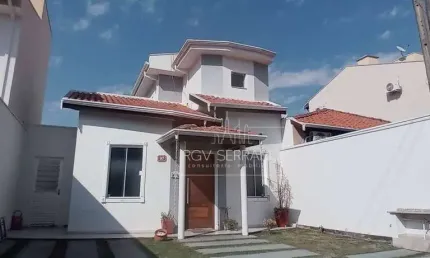 Sobrado com 3 dormitórios à venda, 135 m² por R$ 850.000 - Villaggio Di Itaici - Indaiatuba/SP