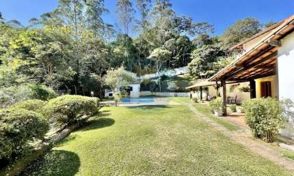 Casa em condomínio fechado com 4 quartos à venda na Rua do Pedregal, 200, Granja Viana, Embu das Artes, 478 m2 por R$ 1.600.000
