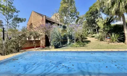 Casa em condomínio fechado com 3 quartos à venda na rua ferros, 348, granja viana, carapicuíba, 450 m2 por r$ 2.700.000