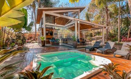 Casa em condomínio fechado com 4 quartos à venda na Rua das Samambaias, 747, Granja Viana, Carapicuíba, 596 m2 por R$ 2.870.000