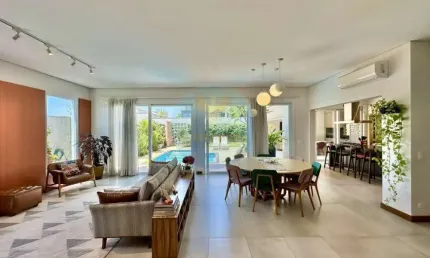 Casa em condomínio fechado com 4 quartos à venda na Alameda das Carnaúbas, 42, Granja Viana, Carapicuíba, 345 m2 por R$ 3.750.000