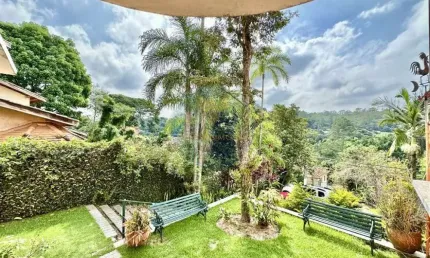 Casa integrada à venda na Granja Viana miolo, 4dorm, 2suítes