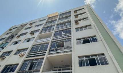 Apartamento com 130m2, 3 Quartos sendo 1 Suíte, 1 Vaga de garagem