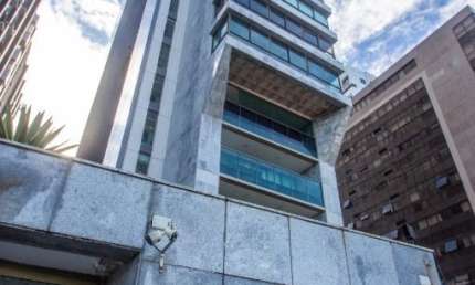 Apartamento alto padrão, Avenida Boa Viagem, 3 Quartos sendo 2 Suítes!