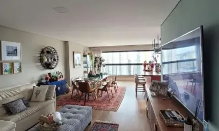 Apartamento à venda no centro de Balneário Camboriú