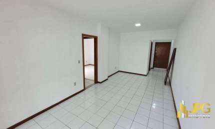 Apartamento com ótima localização com rua reta ao mar barra norte