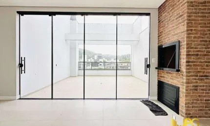 Cobertura com 3 dormitórios e 2 vagas de garagem à venda, 141 m² por R$ 1.130.000 - Nações - Balneário Camboriú/SC