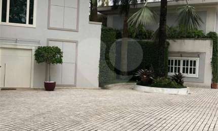 Condomínio com 4 quartos à venda em Fazenda Morumbi - SP