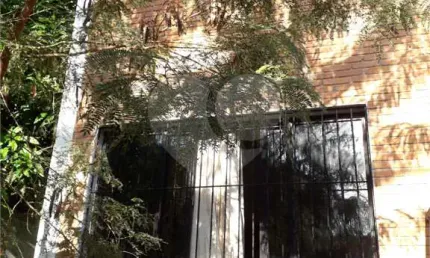 Casa com 3 quartos à venda na Rua Bárbara Heliodora, Vila Romana, São Paulo
