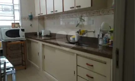 Apartamento com 3 quartos à venda em Bela Vista - SP