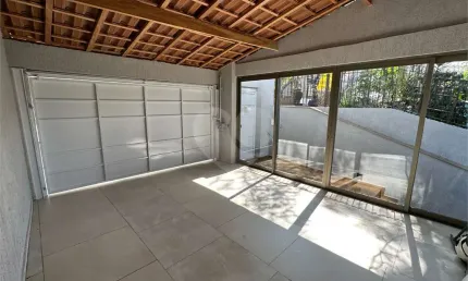 Casa térrea com 3 quartos à venda em Morro Dos Ingleses - SP
