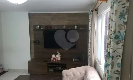 Casa térrea com 2 quartos à venda em Vila Carrão - SP
