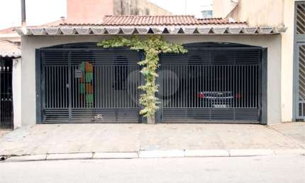 Casa com 2 quartos à venda na Rua Astarte, Vila Carrão, São Paulo